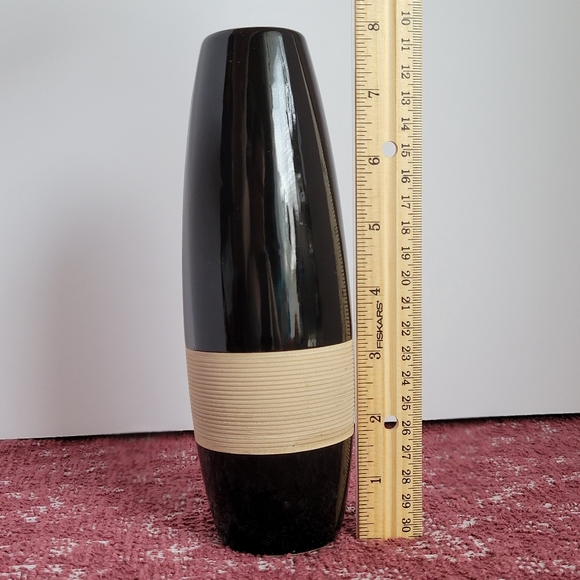 Black Vase With Cream Textured Stripe - Picture 2 of 7